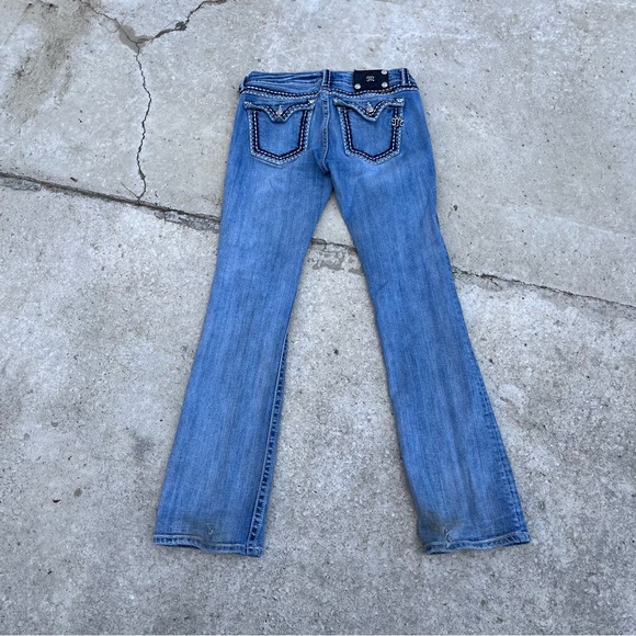 Miss Me Jeans |Women's Loose Saddle Stitch Border Bootcut | Medium wash size 30 - Picture 5 of 10